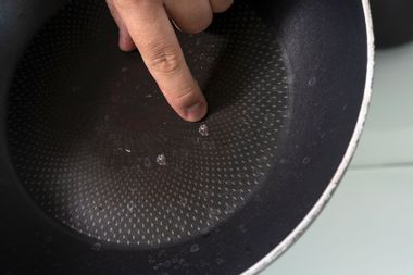 Damaged non-stick coating in the pan