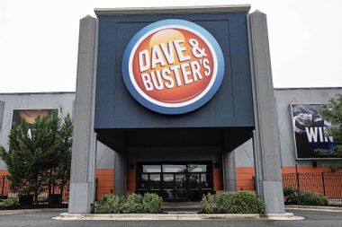 Dave & Busters