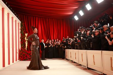 Image for From Rihanna to the Daniels, here are the hottest looks from the Oscars' 