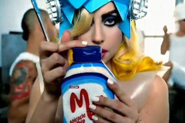 Image for Gaga and Beyonce's epic sandwich spread ad