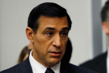 Image for Issa's office calls Gregg deal just as bad as Sestak's