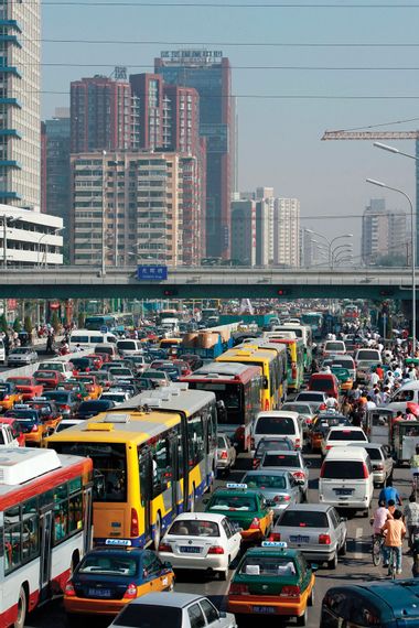 Image for Chinese drivers stuck in epic traffic jam for nine days