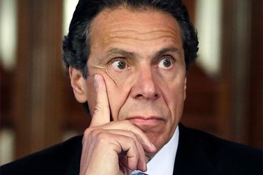Image for Andrew Cuomo privately jokes that male rival wears eyeliner
