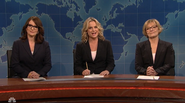Image for Tina Fey, Amy Poehler and Jane Curtin return to their 