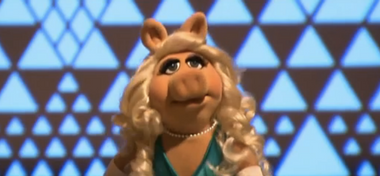 Image for Feminism is for pigs too: Miss Piggy receives feminist award from Gloria Steinem