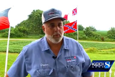 Image for GOP committee member reprimanded for flying Confederate battle flag resigns: 