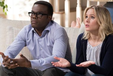 William Jackson Harper and Kristen Bell in "The Good Place"