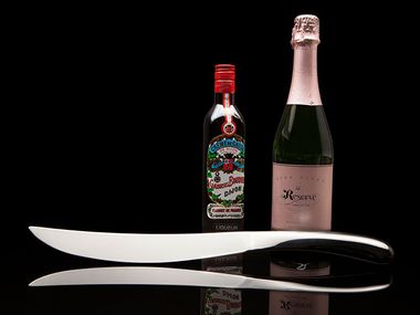 Image for This champagne celebration box makes a great gift