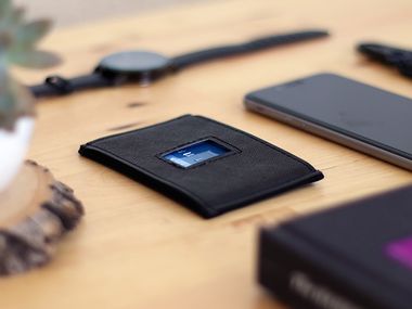 Image for Protect your credit cards with this RFID-blocking wallet