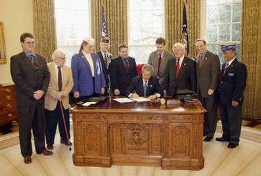President Bush Signs Veterans Benefits Act