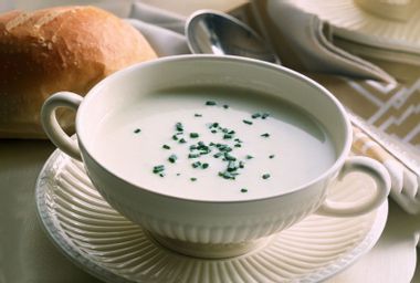 Vichyssoise with chives