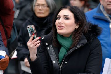 News & Politics Article