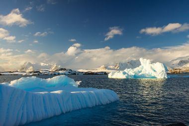 Antarctic Glacier with cavities