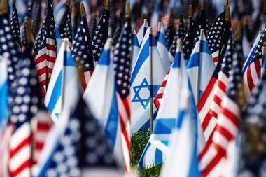 America Israel flags