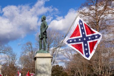 Stonewall Jackson statue Confederate flag