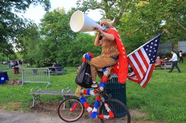 Image for Trump’s Bronx rally wasn’t very big, or very Bronx  