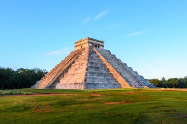 Temple Of Kukulkan El Castillo pyramid, Chichen Itza Mayan ruins