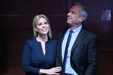 Image for Bill Maher defends Cheryl Hines, amid criticism for sticking with her husband, RFK Jr.