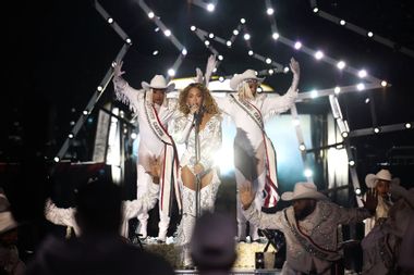 Beyonce NFL Christmas halftime show