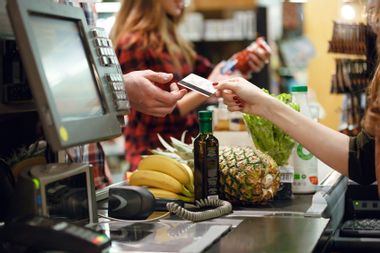 Paying for groceries with credit card