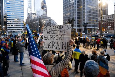 Image for Trump may revoke legal status for 240,000 Ukrainian refugees, clearing way for deportations