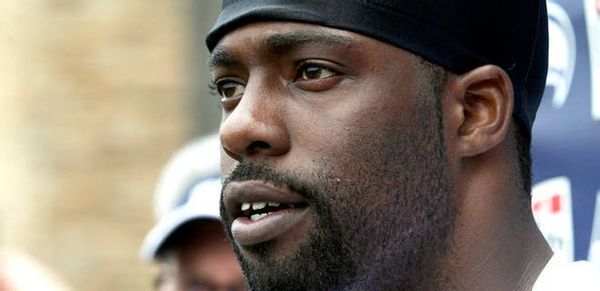 Exonerated Football Player Brian Banks Signs With The Atlanta Falcons ...