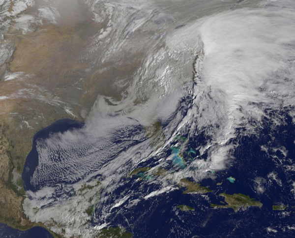 Incredible NASA footage shows the massive storm blanketing the U.S ...