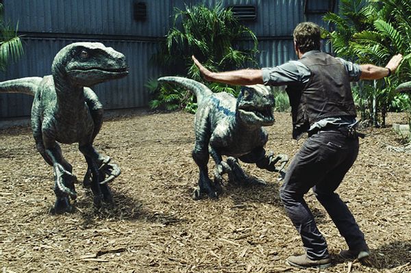 jurassic world training raptors