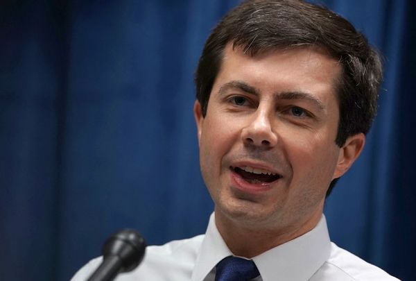 South Bend Mayor Pete Buttigieg surges to third place in Iowa in new ...