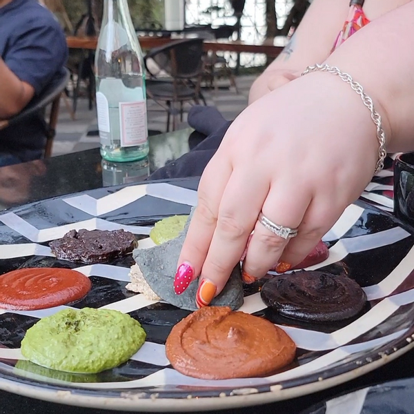 Mole, «sándwiches ahogados» y margaritas: el comedor de un escritor de viajes en México