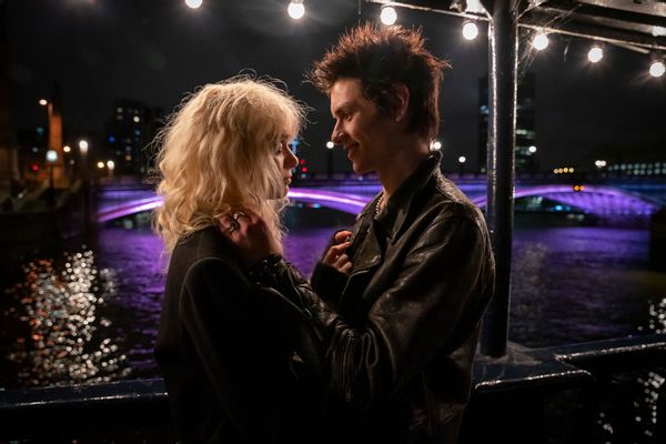 Hulu's new Sex Pistols series is a rock 'n' roll swindle that plays ...