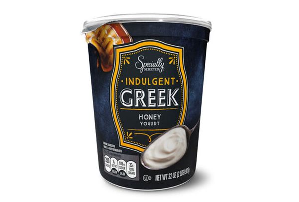 Indulgent Greek yogurt with specially selected honey