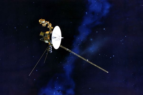 Künstlerisches Konzept der Voyager im Flug