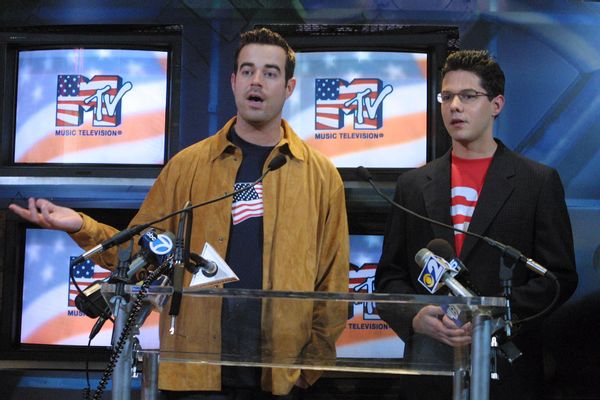 MTV Host Carson Daly, and MTV News correspondent Gideon Yago, speaking at the MTV Studios