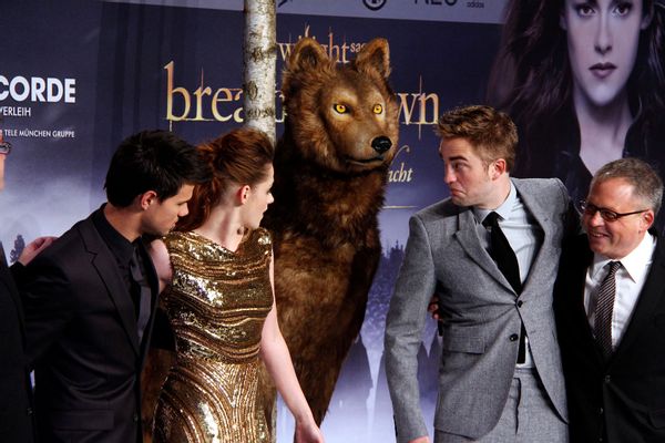 Twilight; Taylor Lautner; Kristen Stewart; Robert Pattinson; Bill Condon