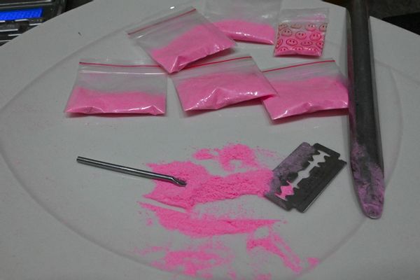 Tussi; Pink Cocaine
