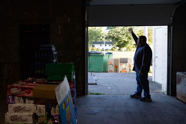 Edwards closes up after receiving a weekly shipment of groceries.