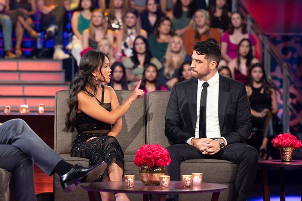 Berita “Apakah saya punya pilihan?!”: Kekejaman dan pengkhianatan di akhir “The Bachelorette”