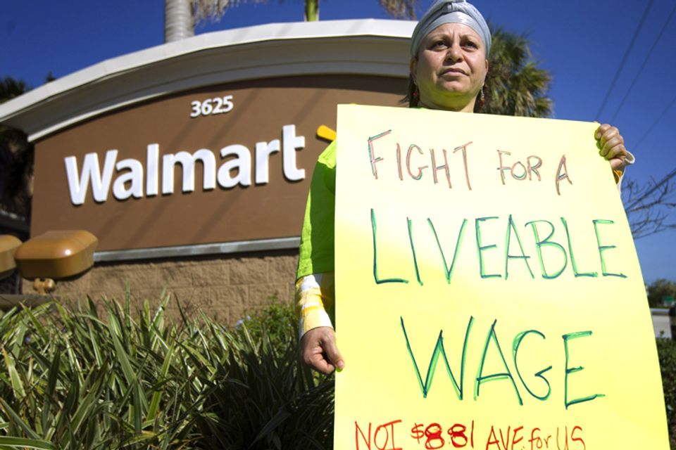 Democrats blast WalMart "welfare kings"