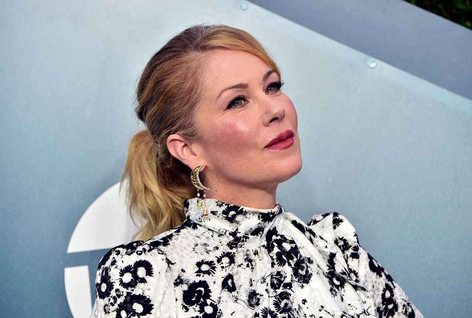 The Road Keeps Going Christina Applegate Shares Multiple Sclerosis Diagnosis Salon Com