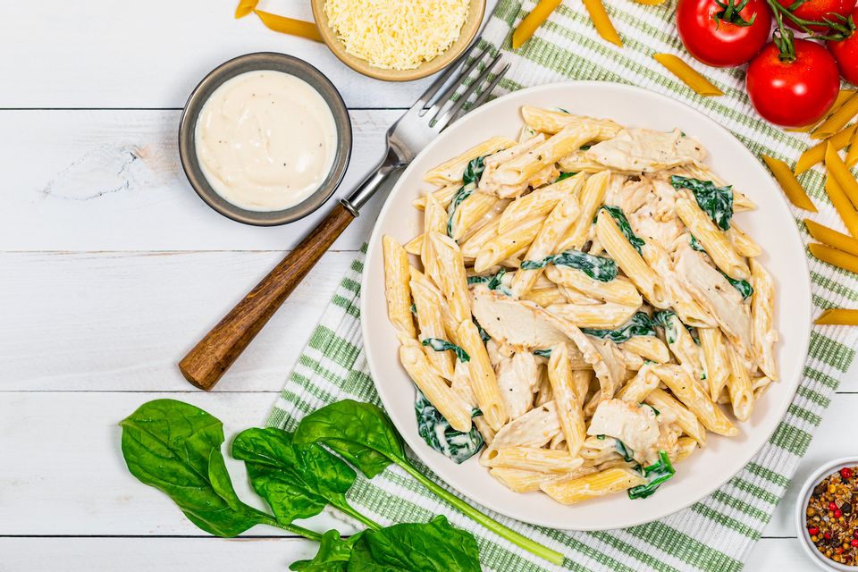 how-to-make-the-perfect-creamy-pasta-sauce-at-home-revealed-salon